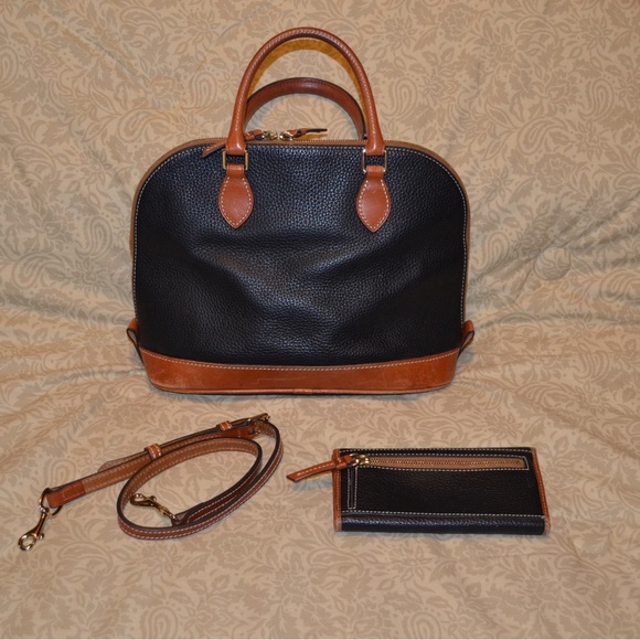 Dooney & Bourke Pebble Grain Zip Zip Satchel & Continental Wallet Set - Picture 2 of 6